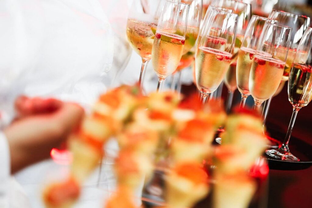 Getränkeangebot bei der Silvester-Gala im Kurhaus Wiesbaden 2026★2027