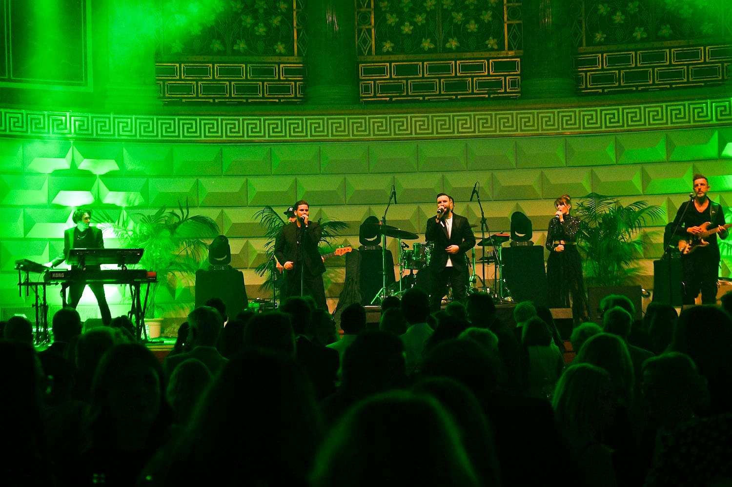 Urban Club Band im Friedrich-von-Thiersch-Saal zur Silvester-Gala im Kurhaus Wiesbaden 2026★2027